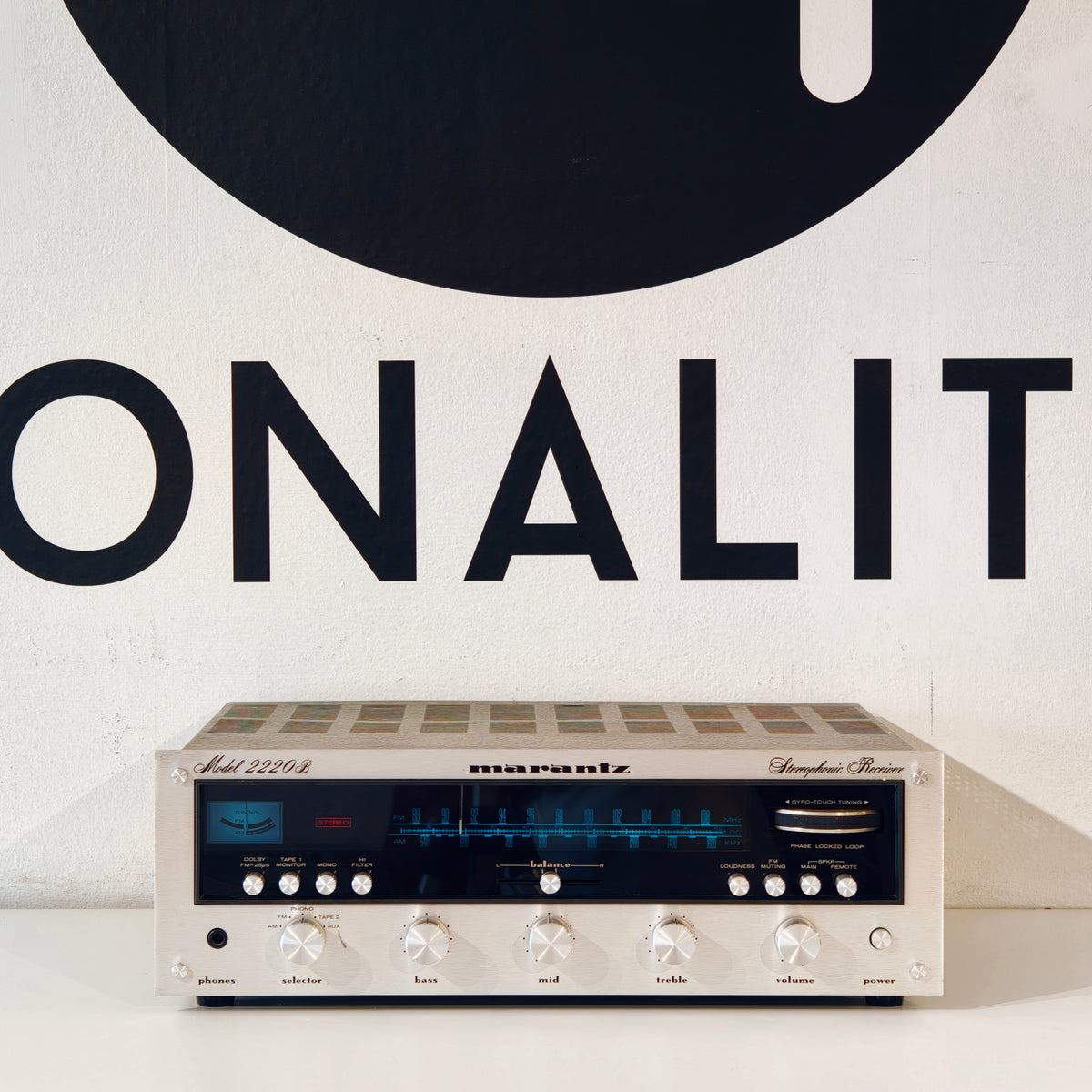 Marantz Model 2220B Receiver