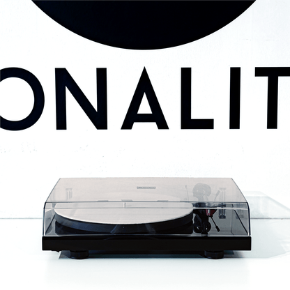 Pro - Ject Debut Carbon DC Turntable - Tonality Records