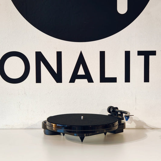 Pro-Ject RPM 1 Carbon Turntable - Tonality Records