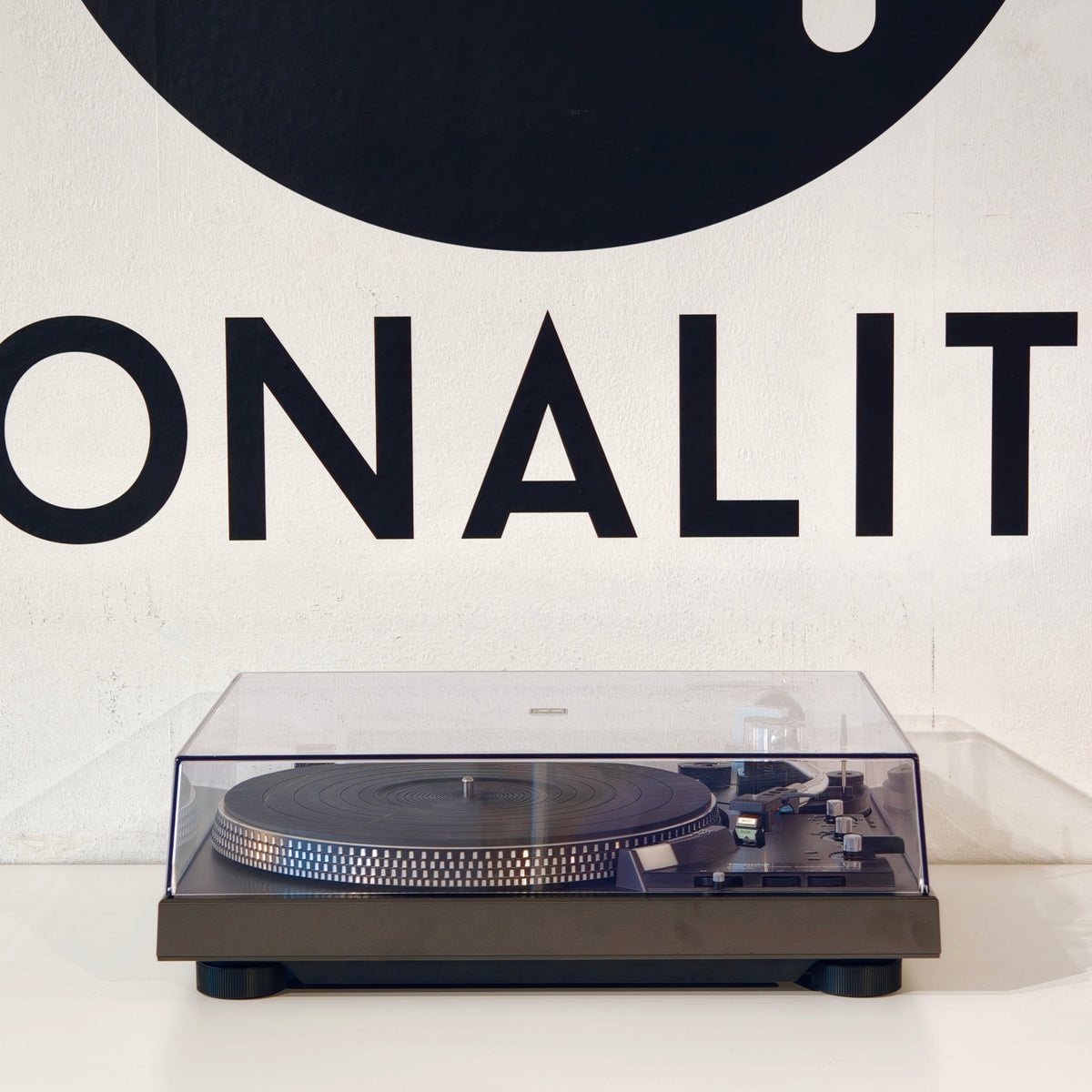 Technics SL-1900 Turntable