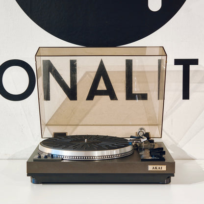 Akai AP-306 Turntable