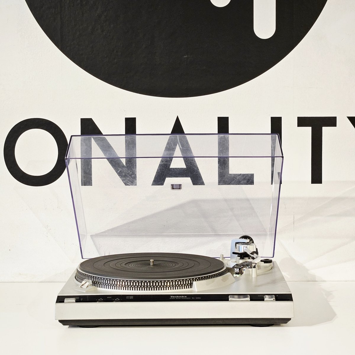 Technics SL - 3200 Turntable - Tonality Records
